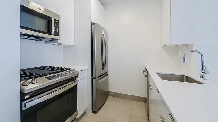777 Avenue Of The Americas #30B, Manhattan, NY 10001