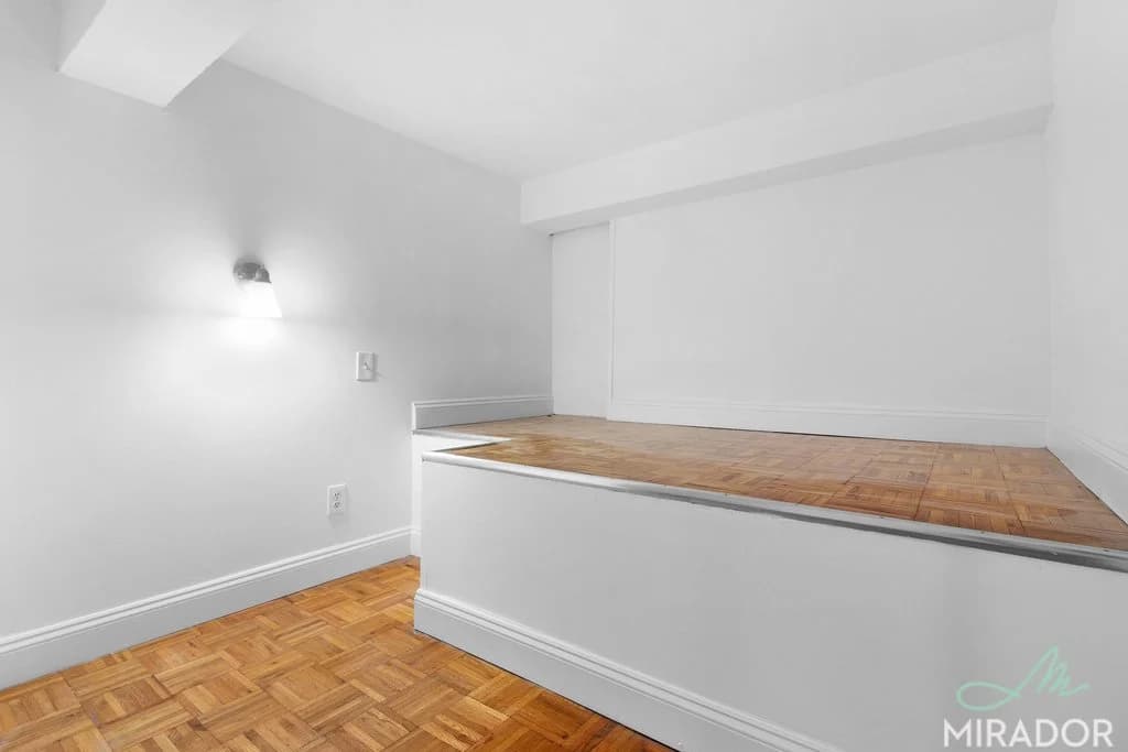 43 West 16 Street #2G, Manhattan, NY 10011 apartment_bedroom_room 1