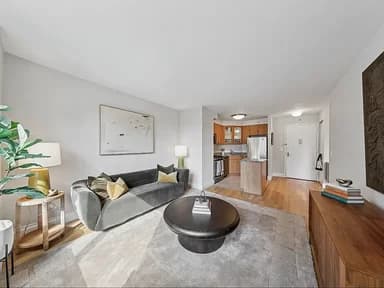 776 6 Ave #12E, Manhattan, NY 10001