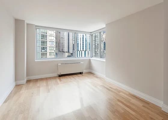 The Capitol 776 6 Ave #17A, Manhattan, NY 10001 apartment_living_room 1