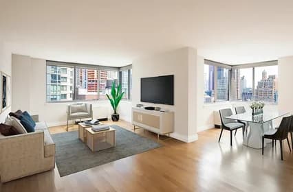 776 6 Ave #21K, Manhattan, NY 10001