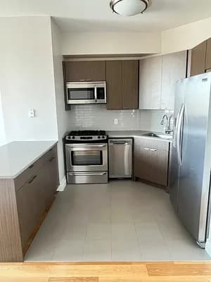 776 6 Ave #37E, Manhattan, NY 10001