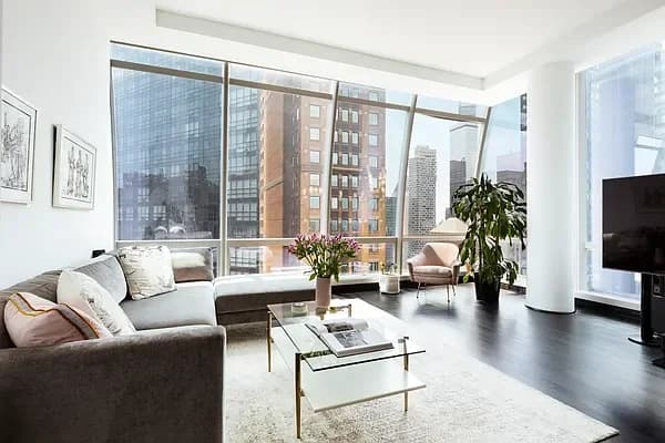 776 6 Ave #39E, Manhattan, NY 10001