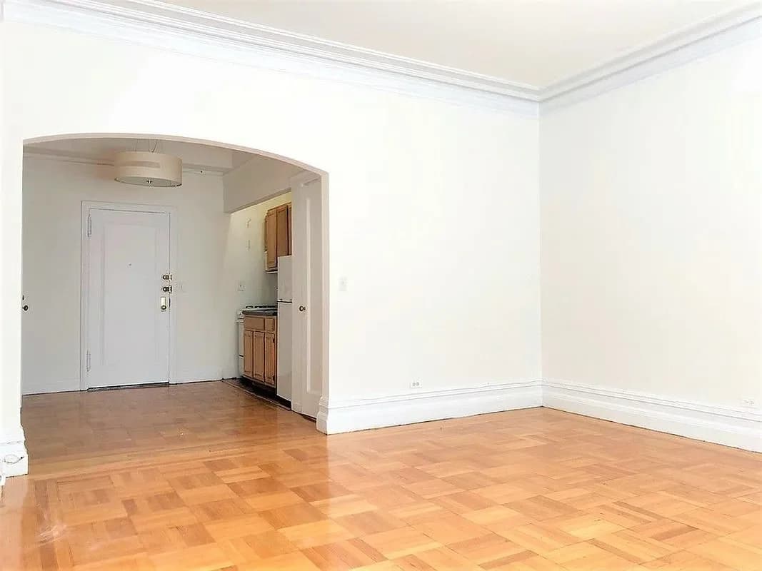 284 5 Avenue #3F, Manhattan, NY 10001 apartment_living_room 1