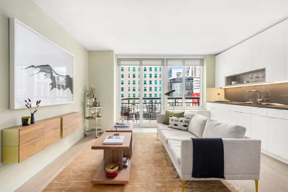 70 West 37 Street #1009, Manhattan, NY 10018