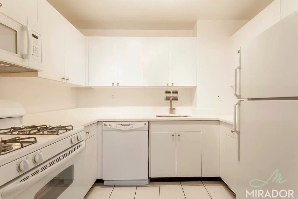 80 Madison Avenue #2E, Manhattan, NY 10016 apartment_kitchen 1