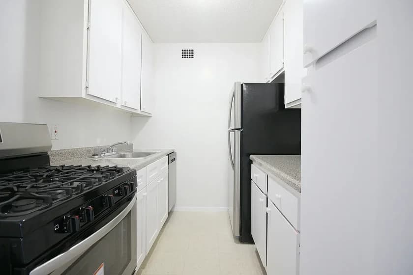 80 Madison Avenue #6C, Manhattan, NY 10016 apartment_kitchen 1