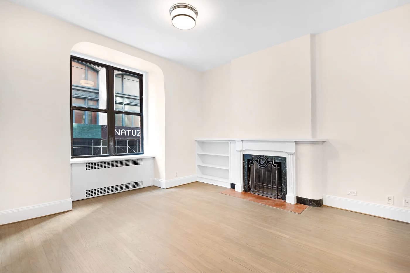 121 Madison Avenue #2D, Manhattan, NY 10016 apartment_living_room 1
