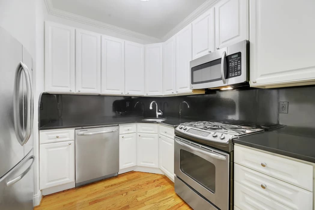 23 East 30 Street #8I, Manhattan, NY 10016 apartment_kitchen 1