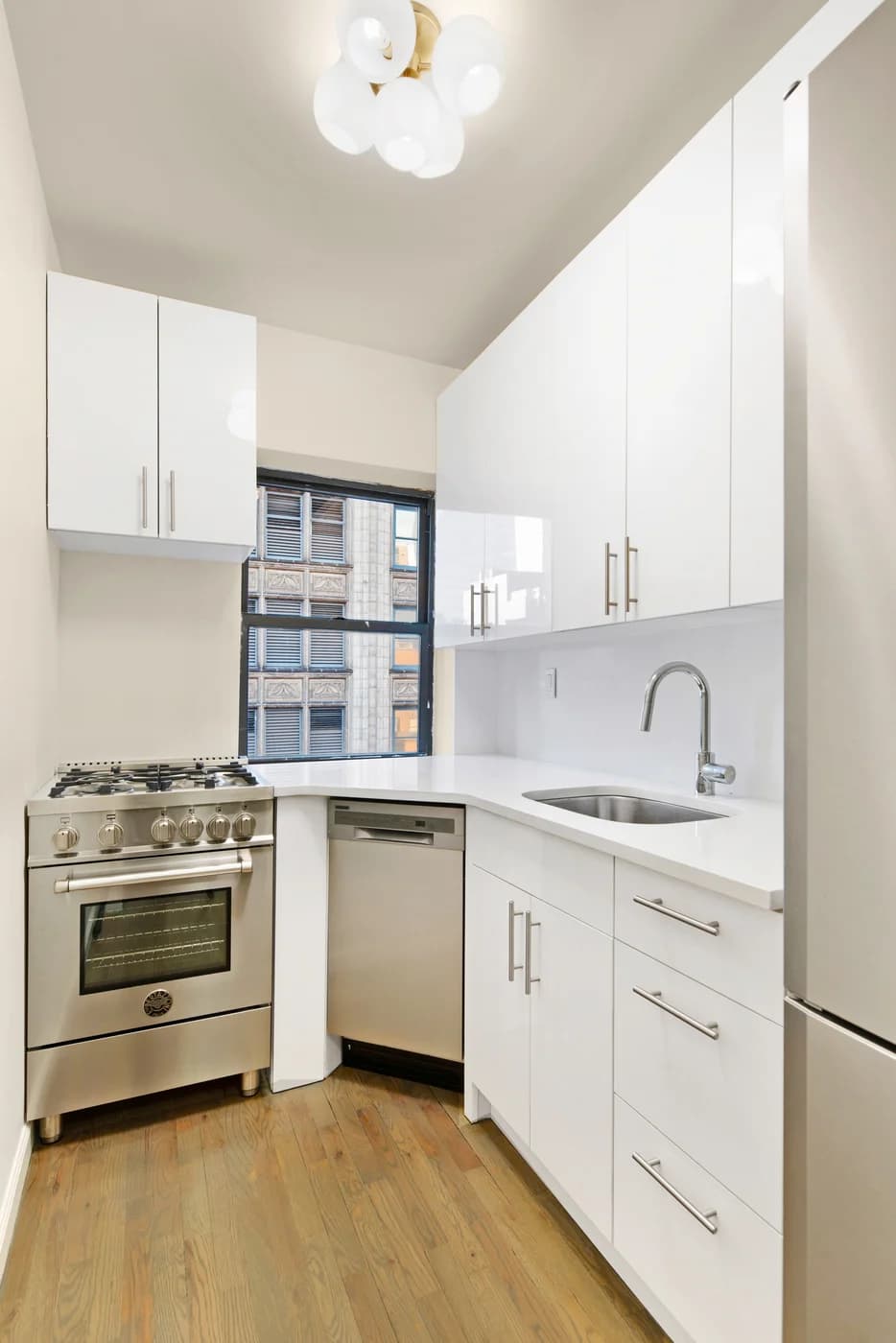 121 Madison Avenue #PHC, Manhattan, NY 10016 apartment_kitchen 1