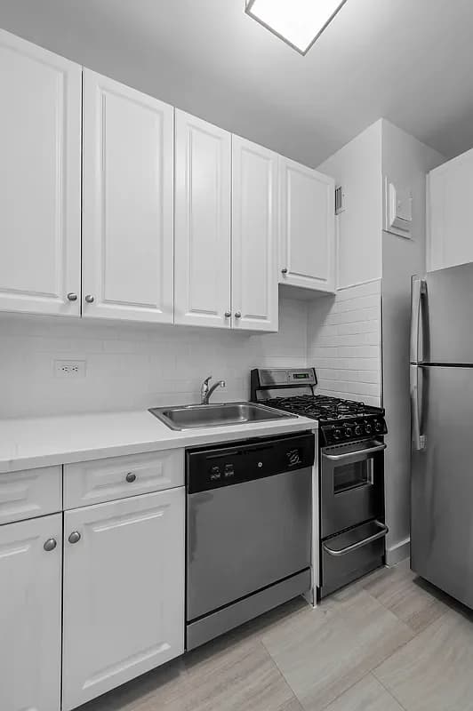 44 Park Avenue #12-C, Manhattan, NY 10016 apartment_kitchen 1