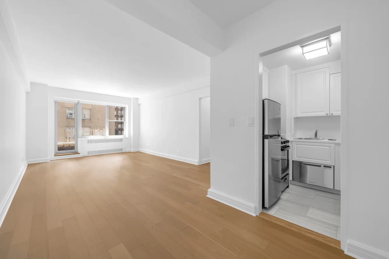 40 Park Avenue #7G, Manhattan, NY 10016 apartment_living_room 1