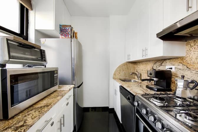 30 East 37 Street #8-F, Manhattan, NY 10016