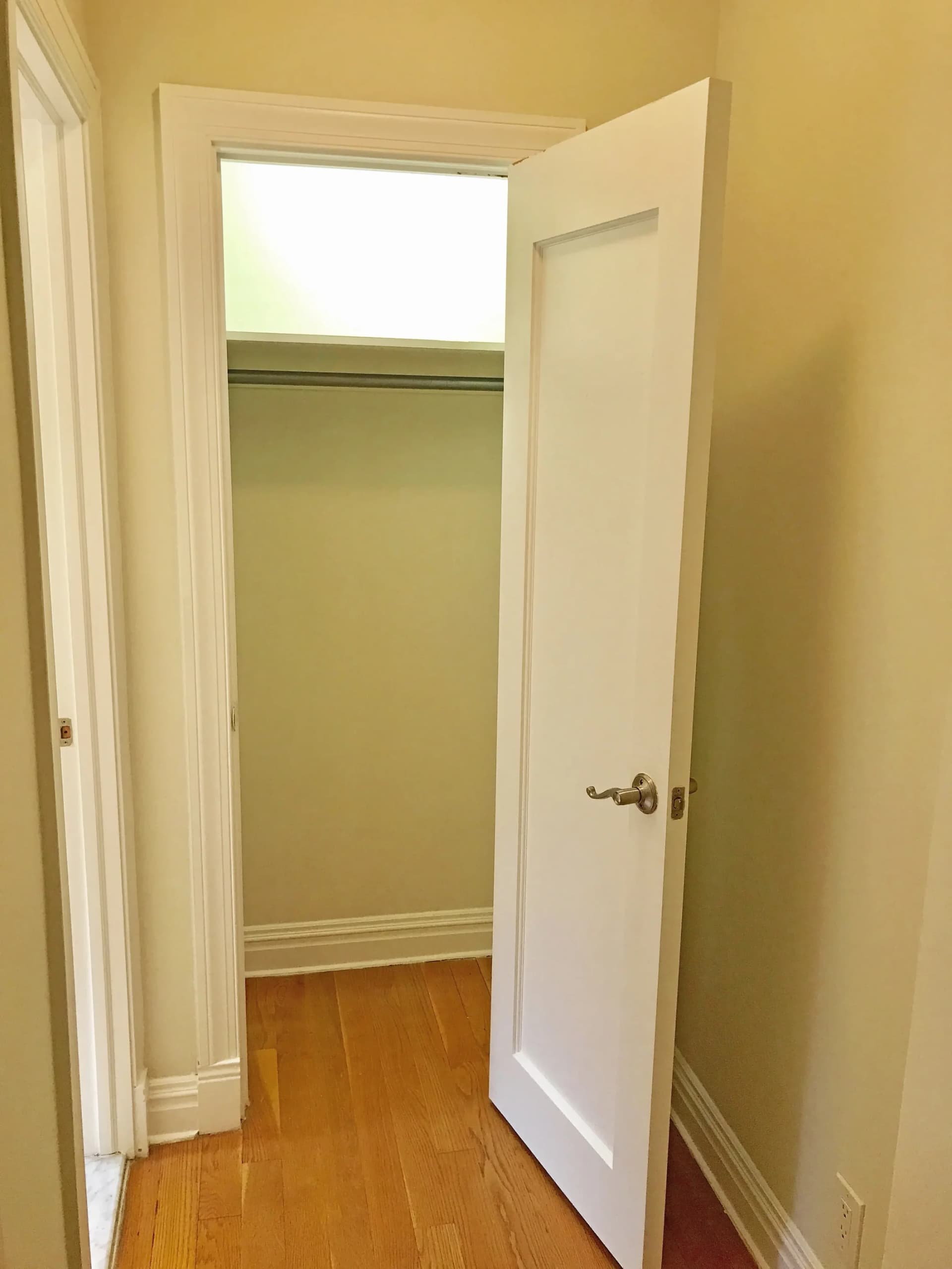 8 Gramercy Park South #002F, Manhattan, NY 10003 apartment_closet 1
