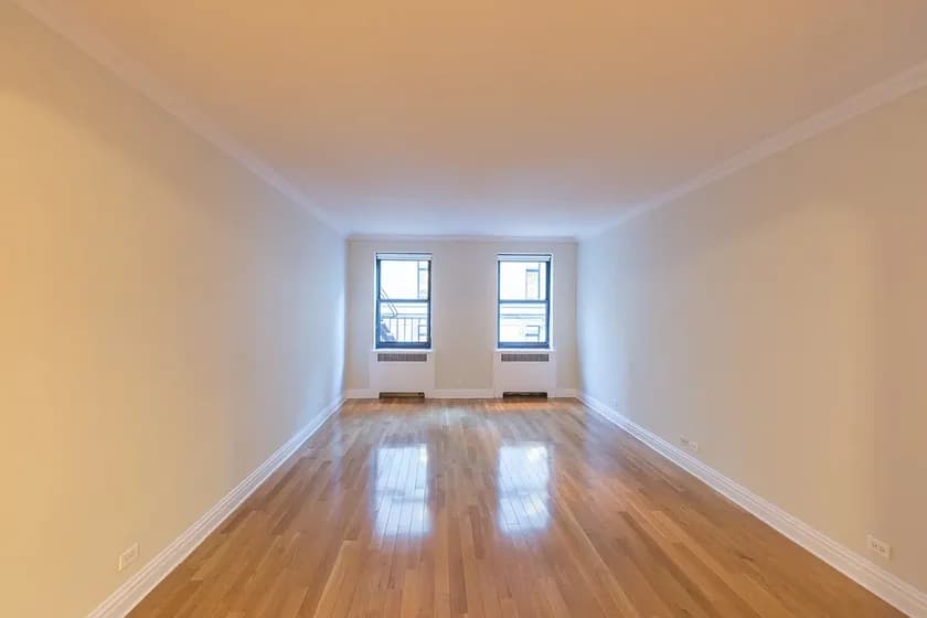 8 Gramercy Park South #5K, Manhattan, NY 10003 apartment_living_room 1