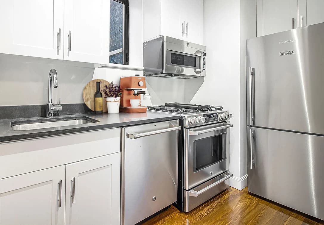 290 3 Avenue #22A, Manhattan, NY 10010 apartment_kitchen 1