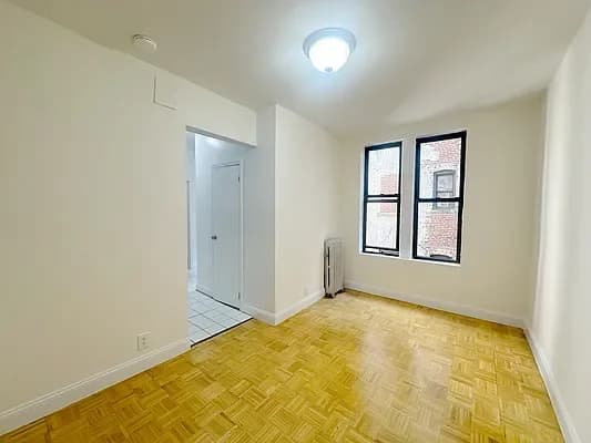 137 East 26 Street #D-6, Manhattan, NY 10010 apartment_living_room 1