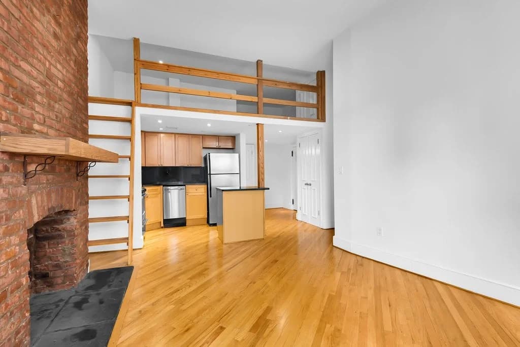 122 East 27 Street #3A, Manhattan, NY 10016 apartment_living_room 1