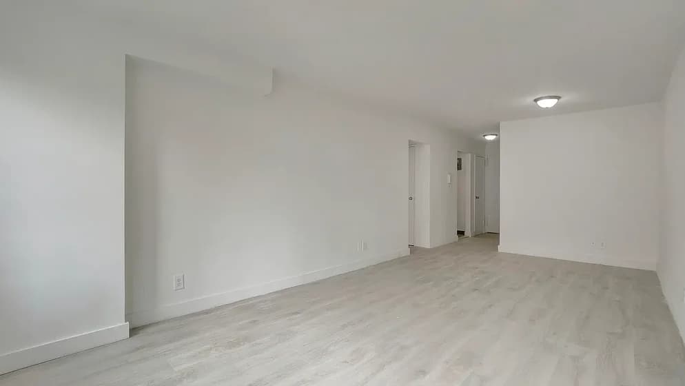 145 East 27 Street #9-H, Manhattan, NY 10016 apartment_living_room 1