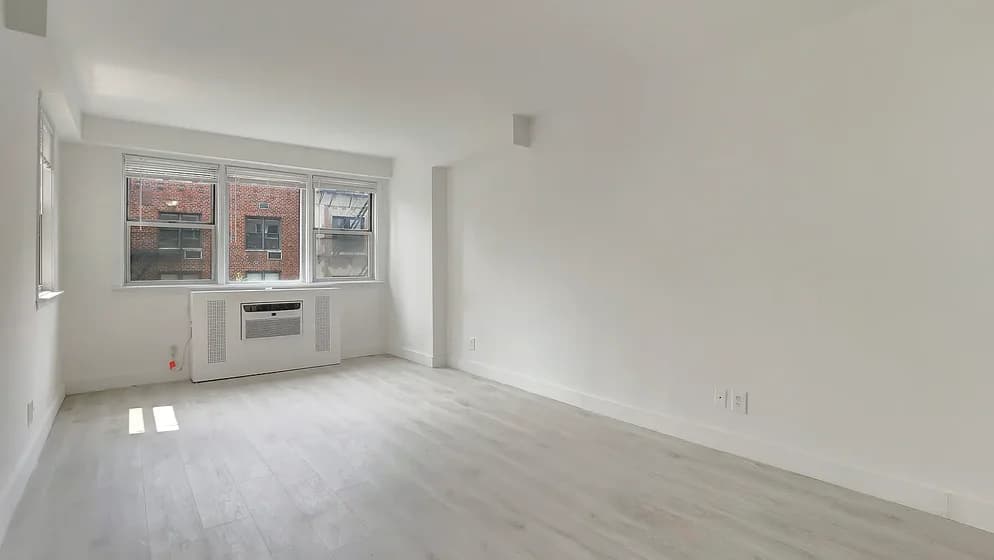 159 East 27 Street #9H, Manhattan, NY 10016 apartment_living_room 1