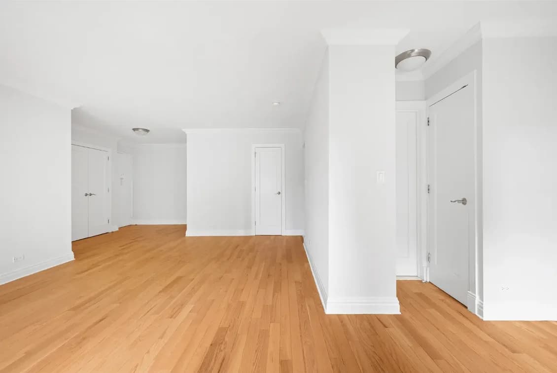 141 East 33 Street #006H, Manhattan, NY 10016 apartment_living_room 1