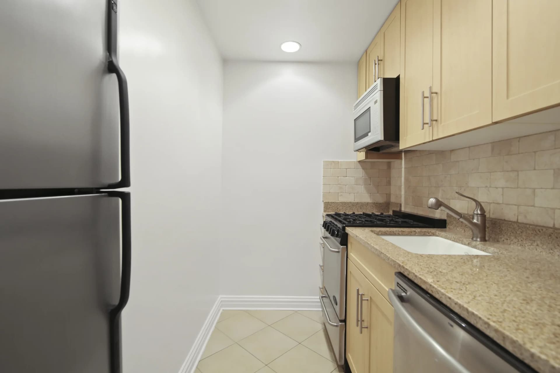 141 East 33 Street #008F, Manhattan, NY 10016