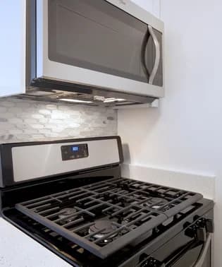 150 East 34 Street #1805, Manhattan, NY 10016