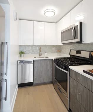 150 East 34 Street #2001, Manhattan, NY 10016 - Image 1