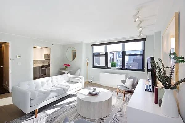 150 East 34 Street #3001, Manhattan, NY 10016