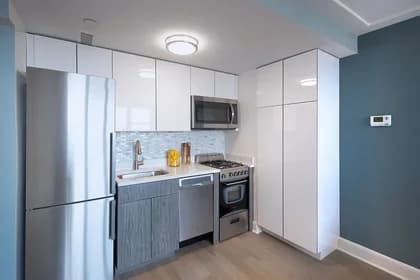 150 East 34 Street #307, Manhattan, NY 10016