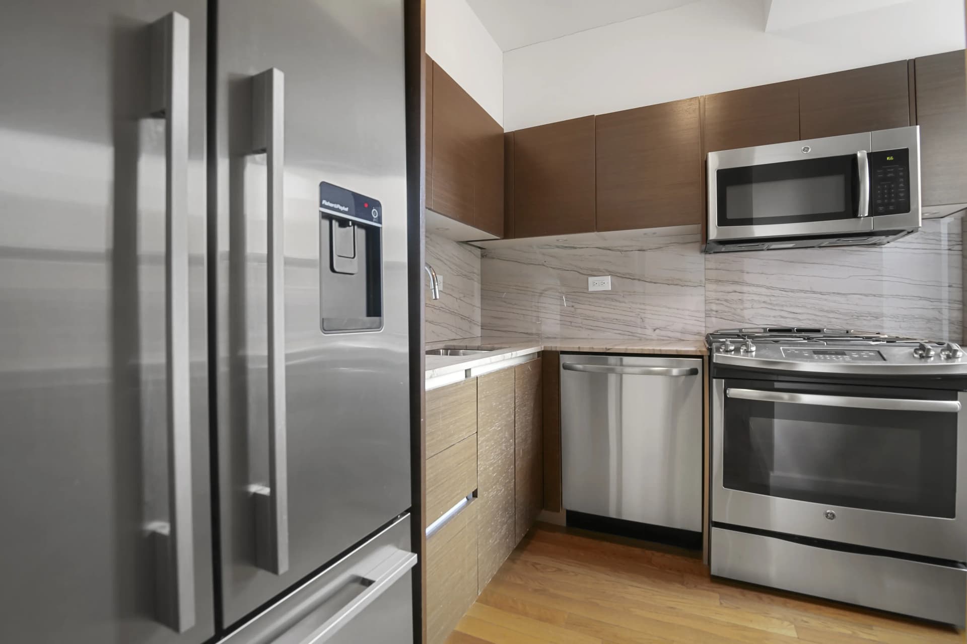41 Park Avenue #014F, Manhattan, NY 10016 apartment_kitchen 1