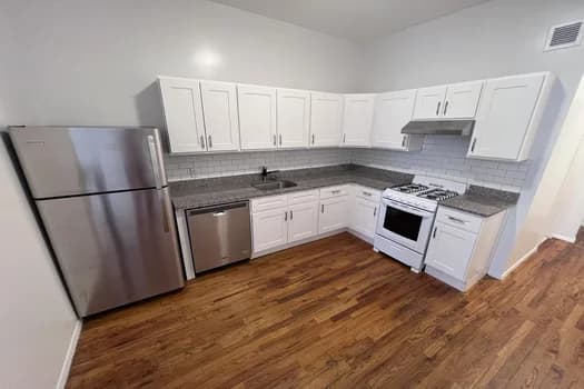 546 3 Avenue #2, Manhattan, NY 10016