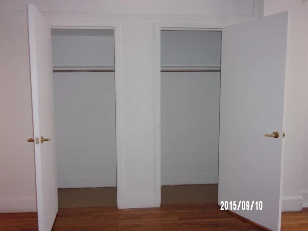 150 East 39 Street #909, Manhattan, NY 10016 apartment_closet 1