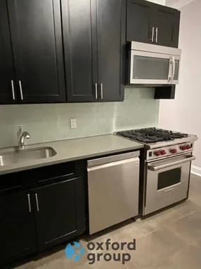 214 East 18 Street #6, Manhattan, NY 10003