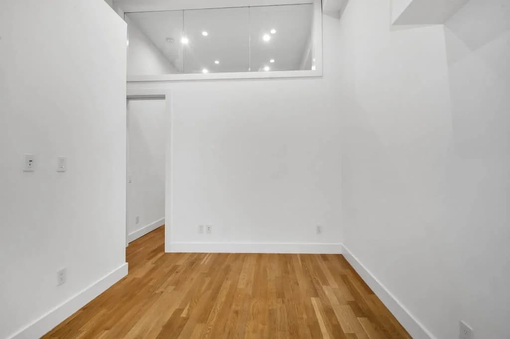 220 East 22 Street #02M, Manhattan, NY 10010 apartment_bedroom_room 1