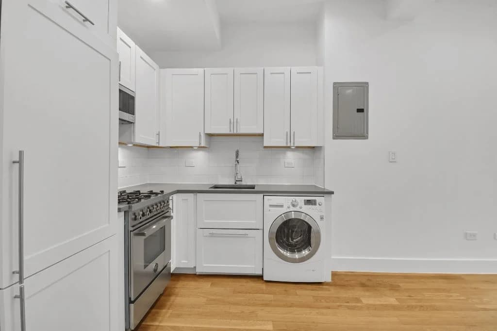 220 East 22 Street #2P, Manhattan, NY 10010 apartment_kitchen 1