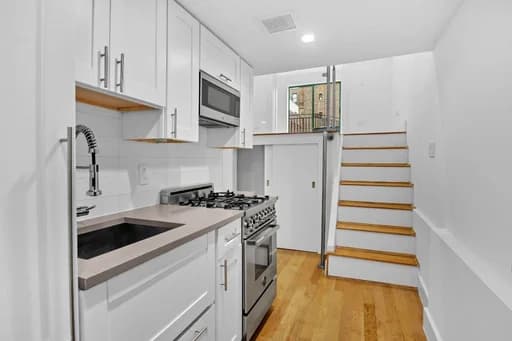 210 East 22 Street #5K, Manhattan, NY 10010