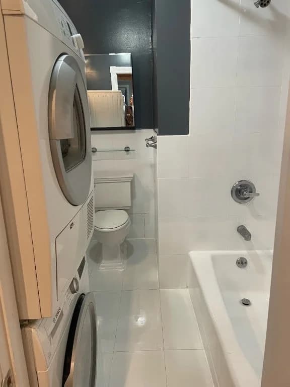 219 East 23 Street #16, Manhattan, NY 10010 apartment_washer_dryer 1