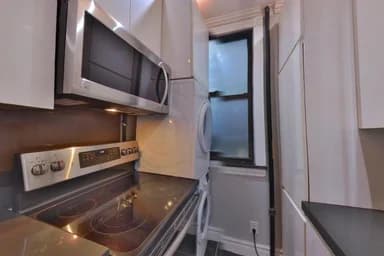221 East 23 Street #2, Manhattan, NY 10010