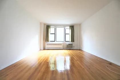 220 East 26 Street #6D, Manhattan, NY 10010