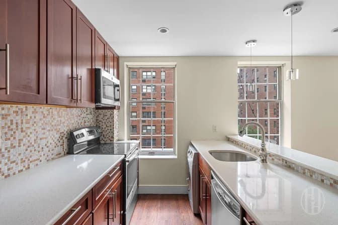 200 East 35 Street #3, Manhattan, NY 10016
