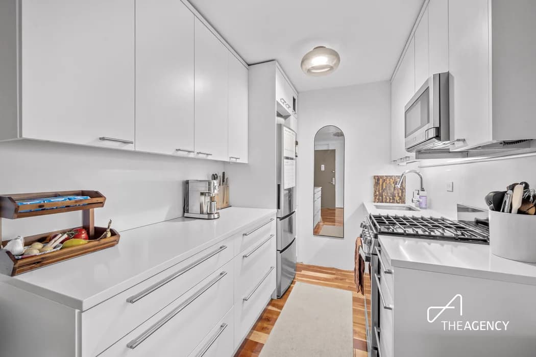 333 East 14 Street #10G, Manhattan, NY 10003 apartment_kitchen 1