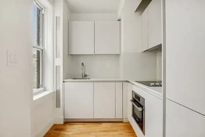 301 East 21 Street #15F, Manhattan, NY 10010