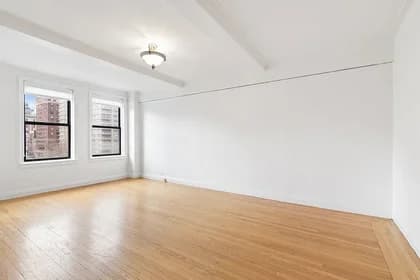 301 East 21 Street #5D, Manhattan, NY 10010
