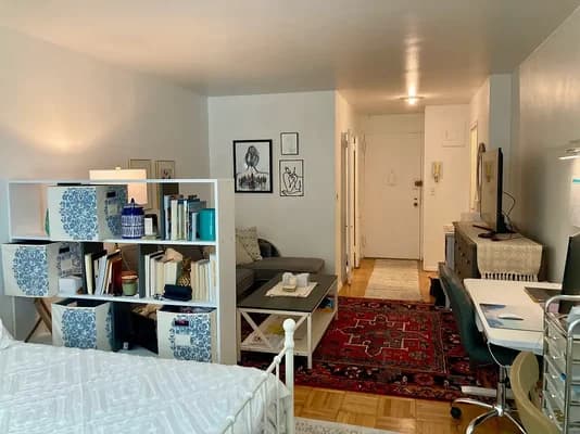 301 East 22 Street #4B, Manhattan, NY 10010