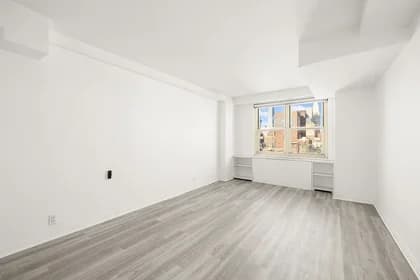 305 East 24 Street #19T, Manhattan, NY 10010