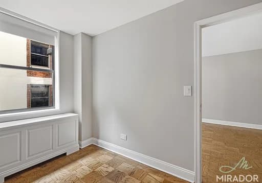 330 East 39 Street #10M, Manhattan, NY 10016