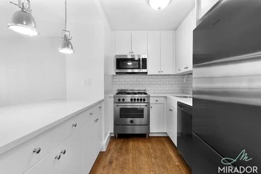 330 East 39 Street #16H, Manhattan, NY 10016
