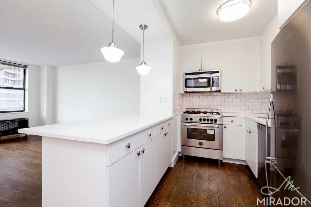 New York Tower 330 East 39 Street #35R, Manhattan, NY 10016 apartment_kitchen 1