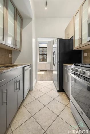 330 East 39 Street #37C, Manhattan, NY 10016